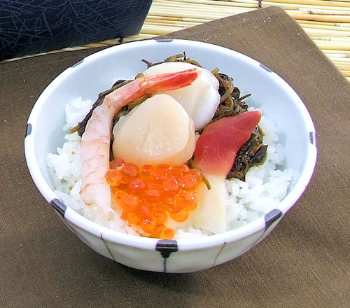 七味海鮮丼 調理例